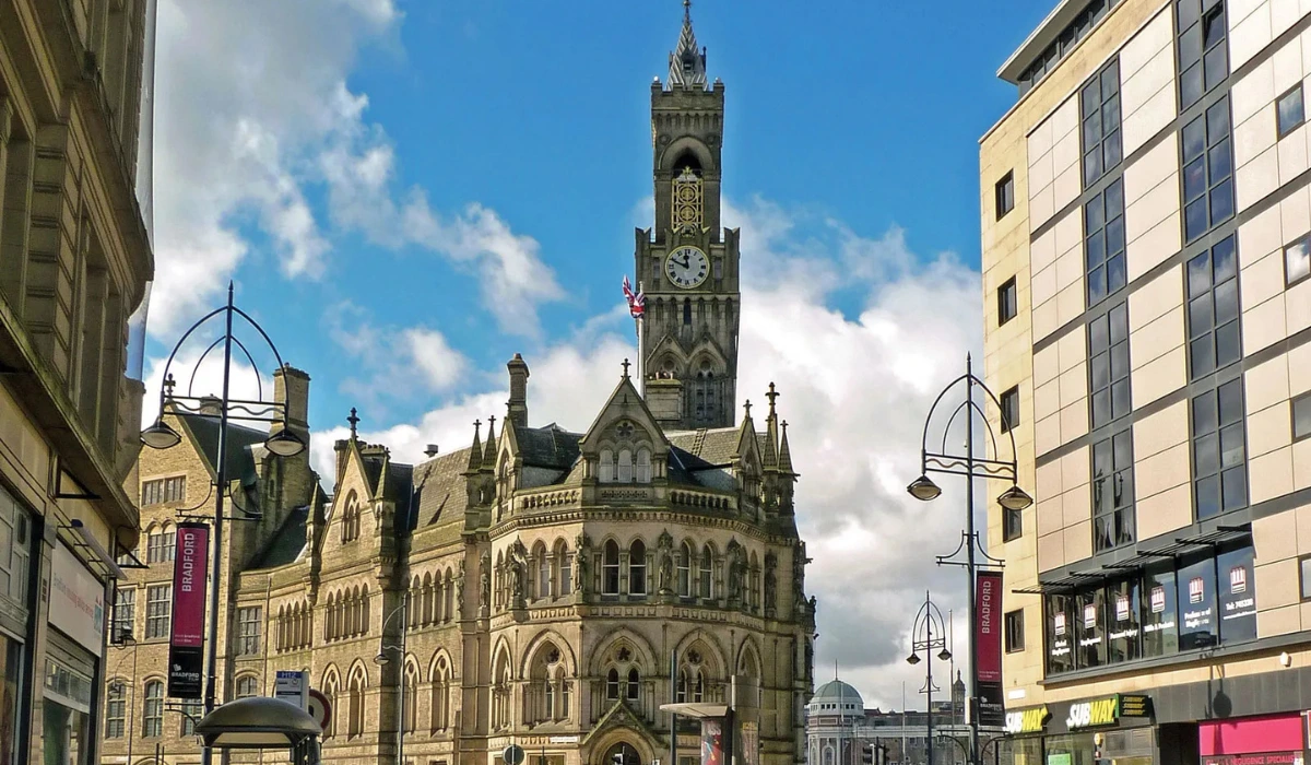 Student Life and Social Scene in Bradford.webp